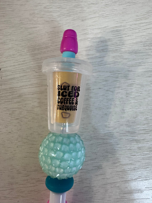 Slut for iced coffee and turquoise