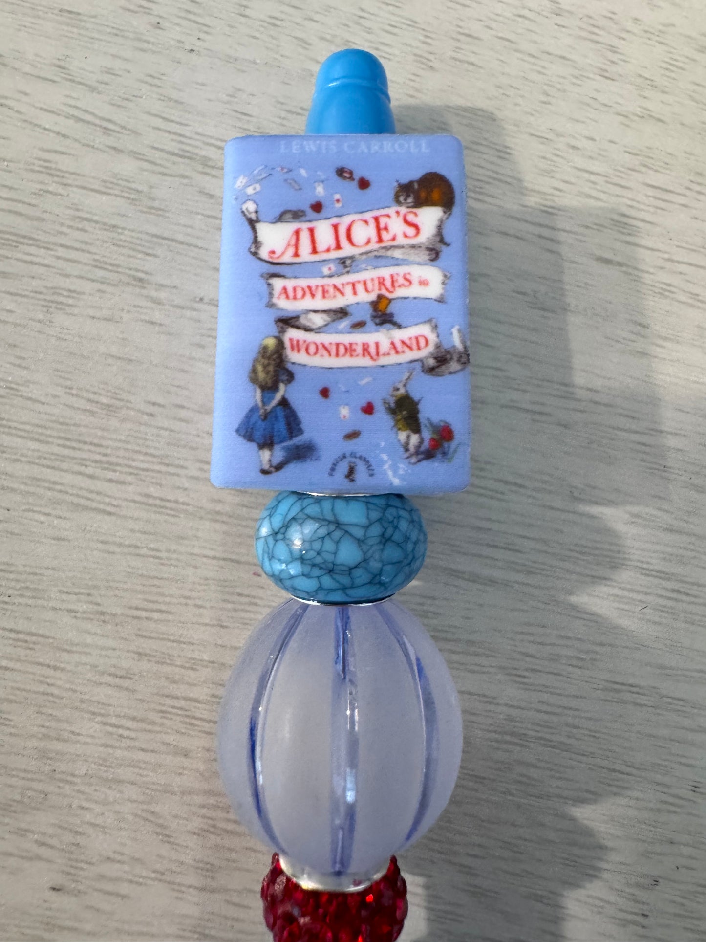 Alice in wonderland book